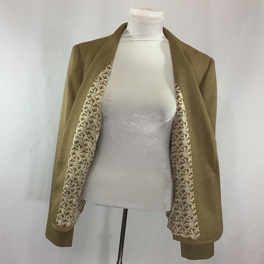 Judith Hart Collection Tan/Ivory Blazer - Picture 6 of 9